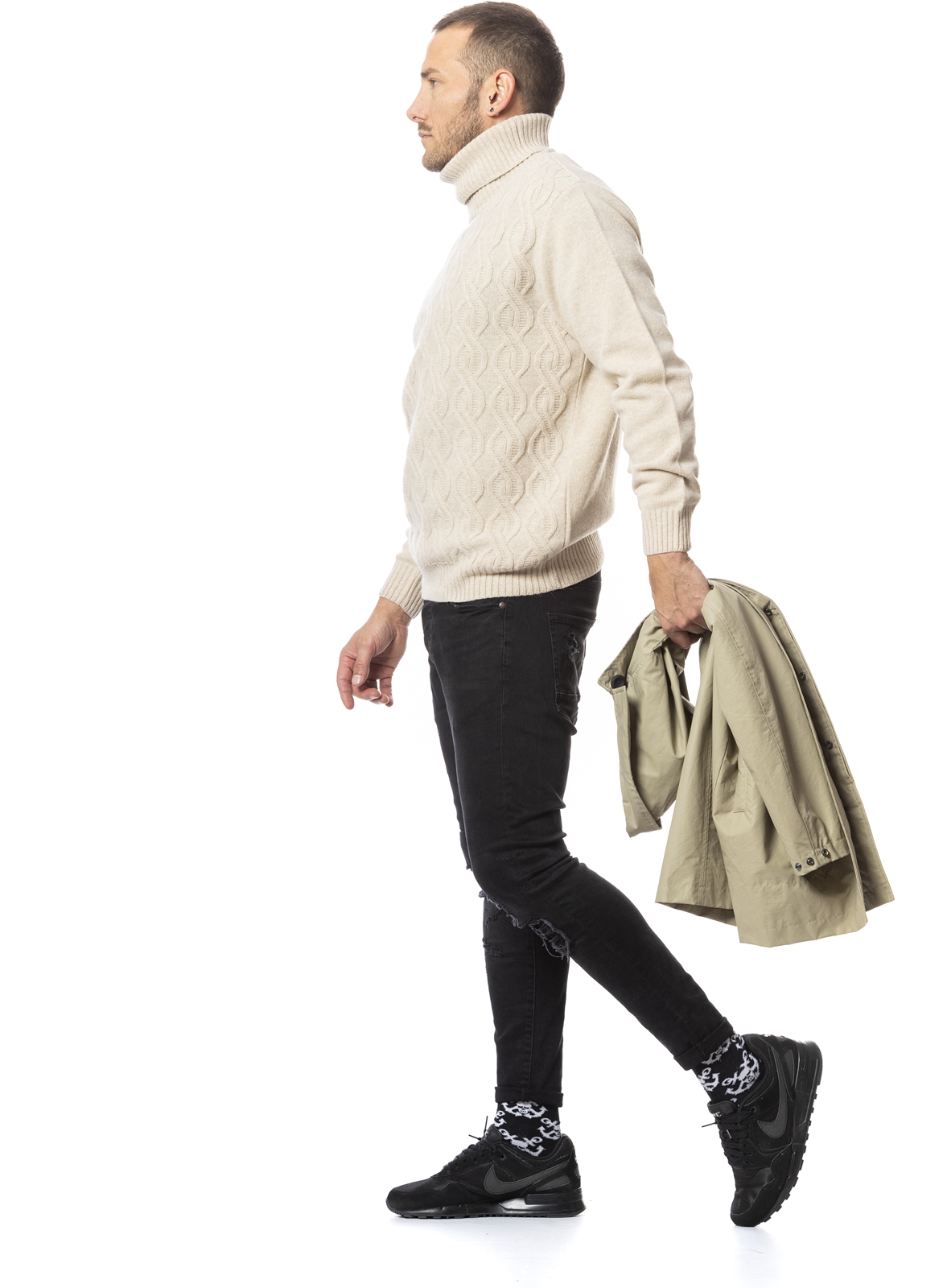 Jersey cuello cisne aranes en forma de cadenas color beige